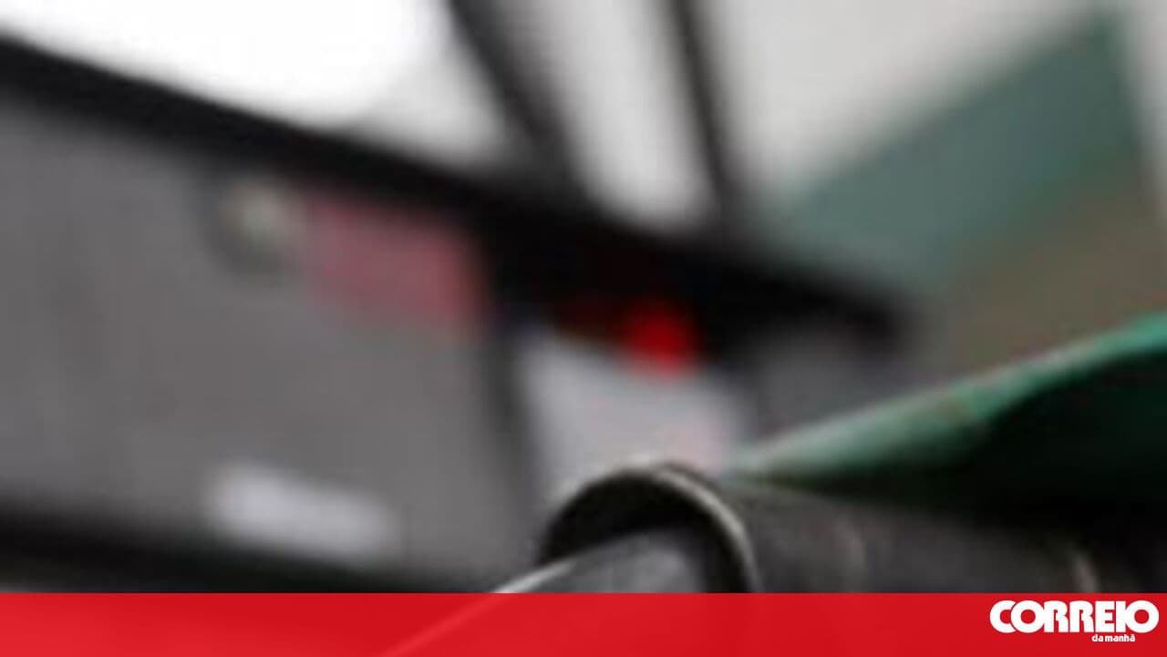 International Energy Agency countries release 400 million barrels of oil from strategic reserves