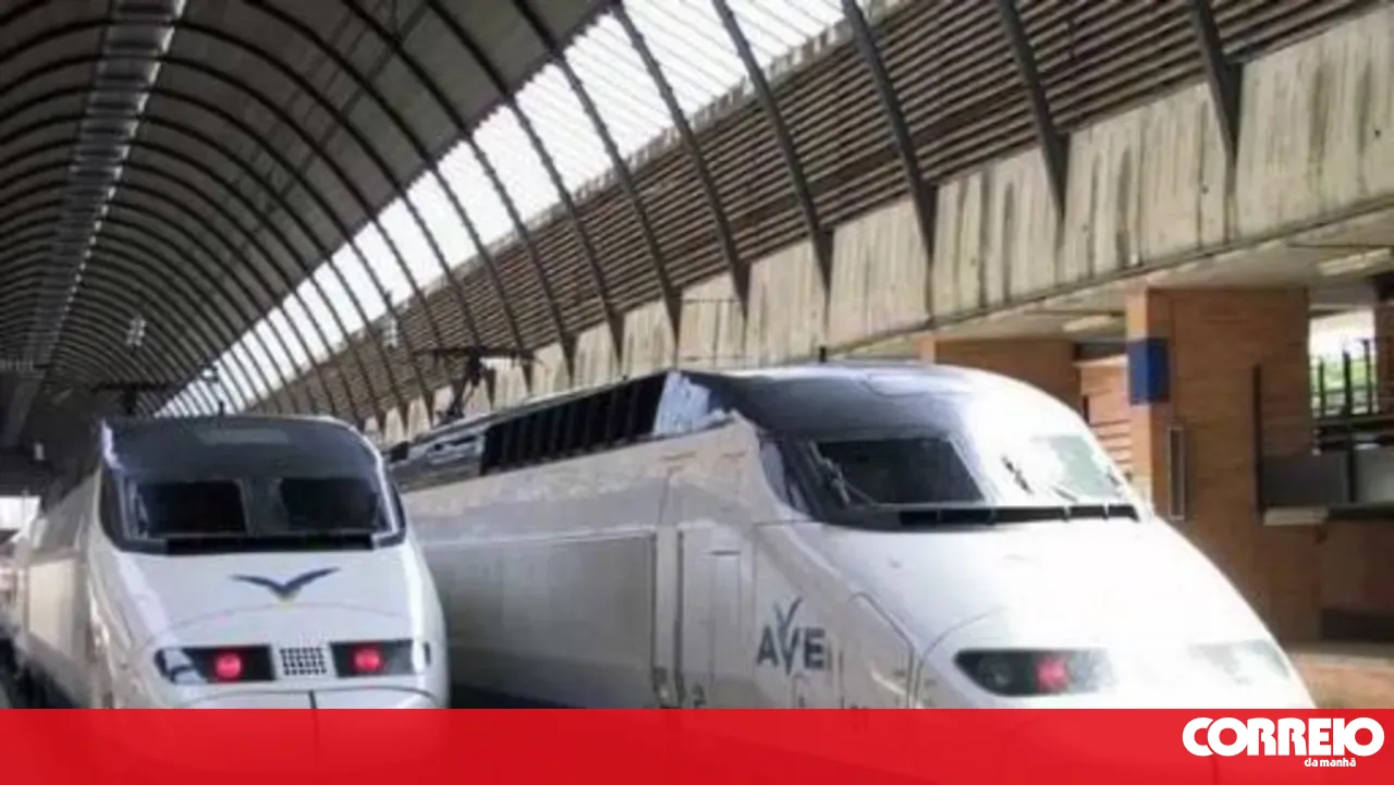 Spanish railway union calls for a 24-hour strike on Monday