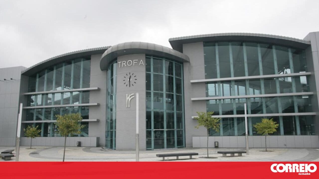 Flooding at Trofa railway station forces road transfer