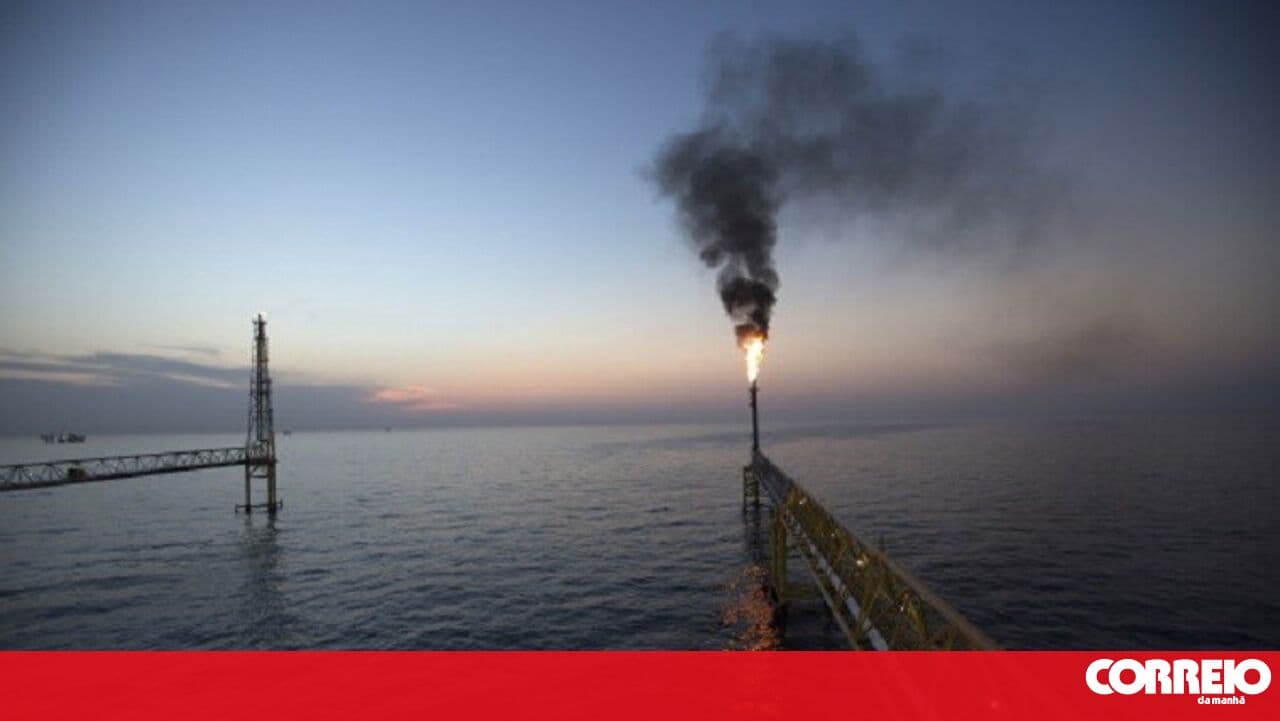 Chinese exports of alternative energy to fossil fuels soar due to Middle East conflict