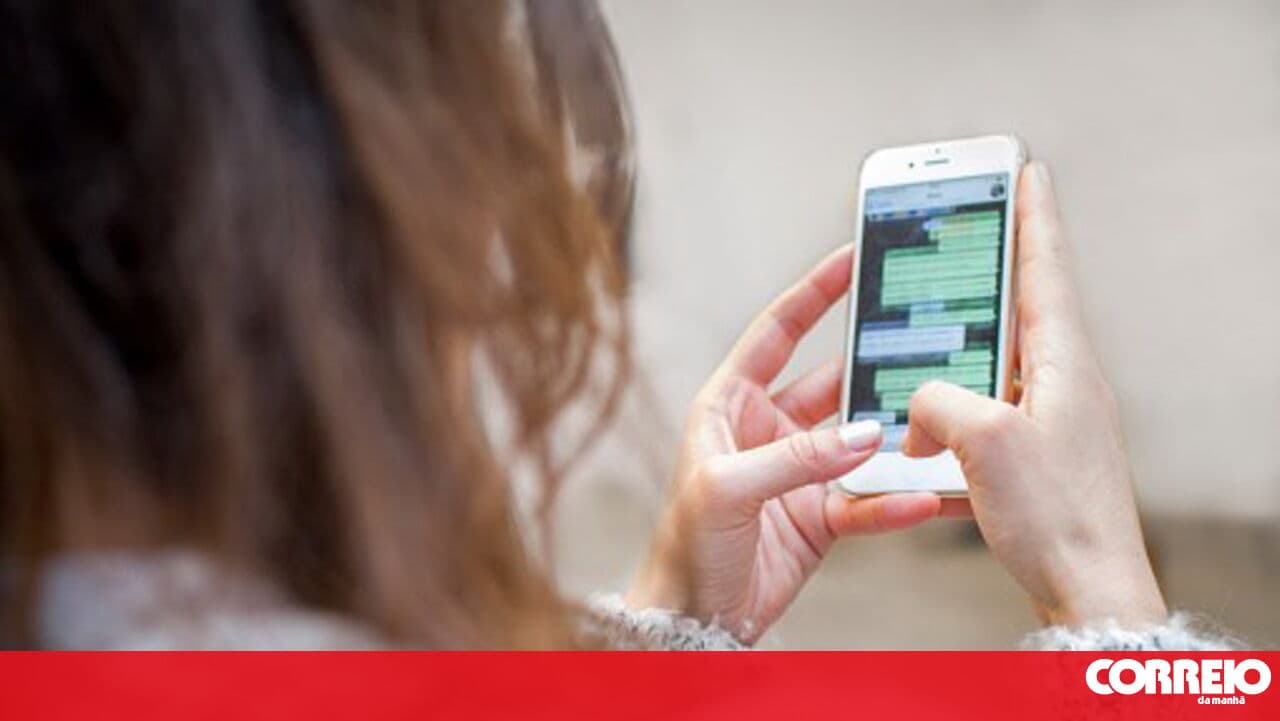 Files complaint against operator over nearly €600 charge for SMS to Haiti