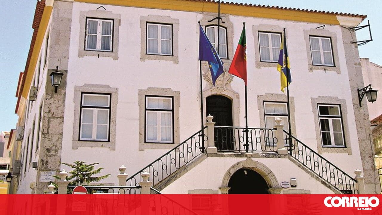 Almada opens support office for displaced residents