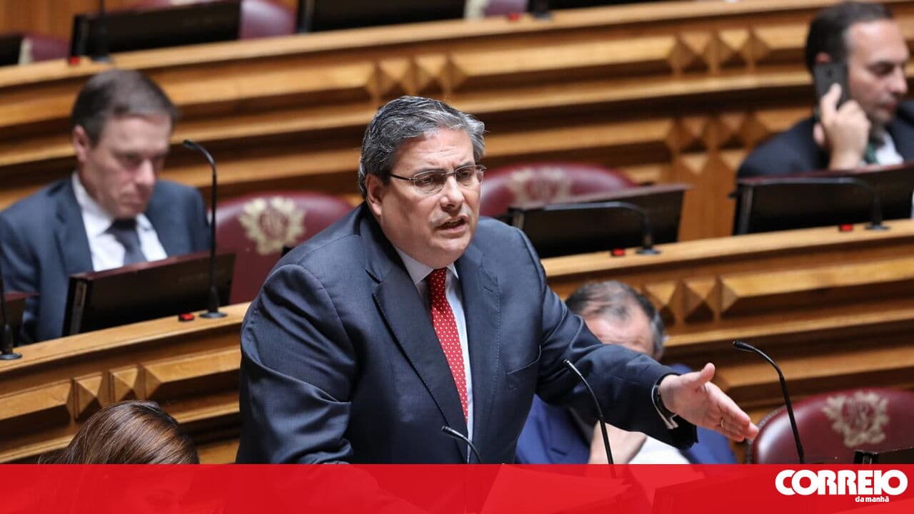 Government states that the use of national territory respects legal mechanisms