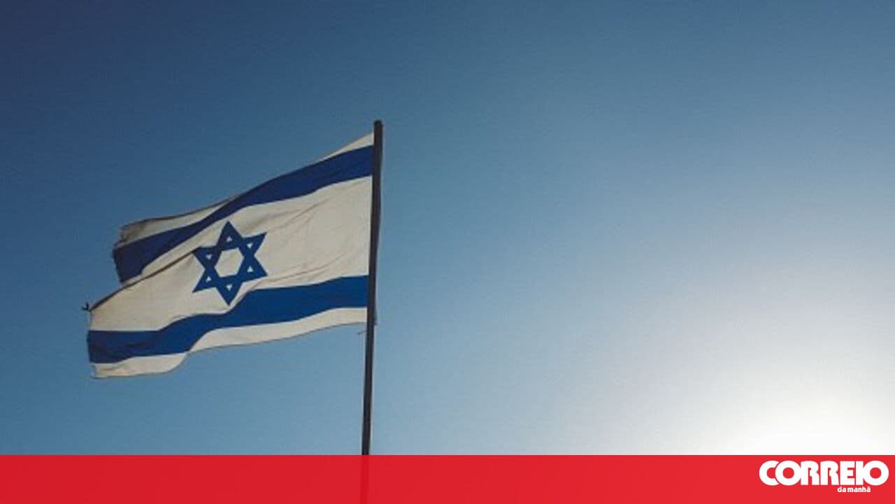 Platform calls for inspection of ship suspected of transporting military equipment to Israel