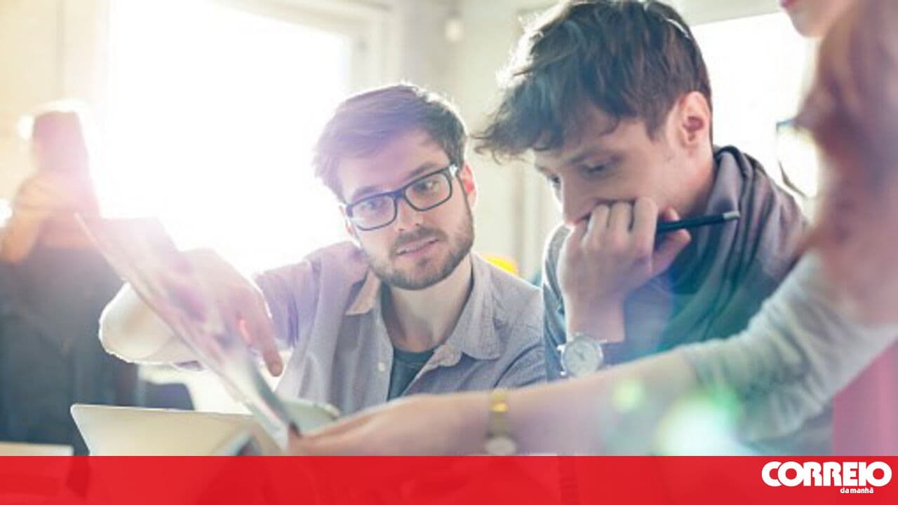 2026 salary bonus starts being paid to young people today