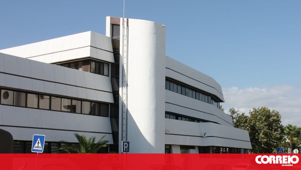 Man arrested for attempting to kill another by stabbing at a caravan park in Albufeira