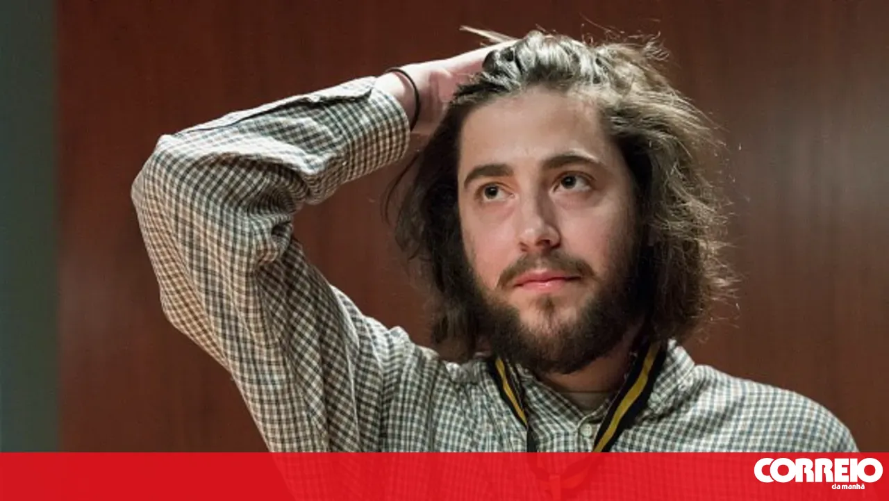 Salvador Sobral returns to Spotify: 'Goliath too strong to face alone'