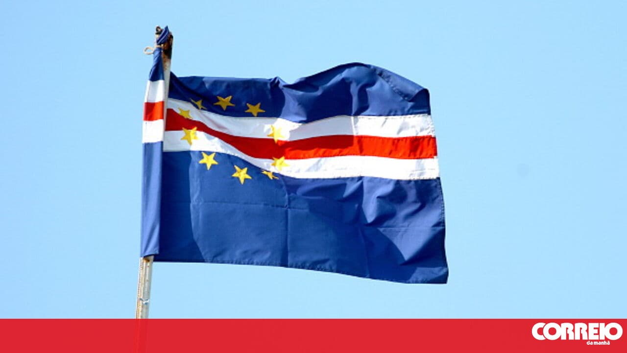 Angolans and Indonesians held for nearly three months on Portuguese fishing vessel seized in Cape Verde