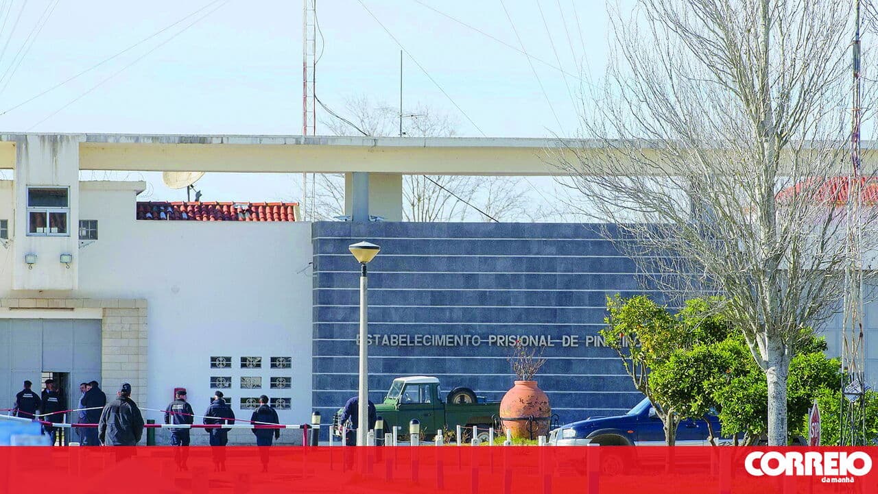 Prison guards denounce management at Pinheiro da Cruz prison