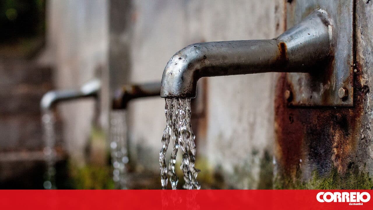 Amount of water lost in Almada could have supplied Costa da Caparica for six years