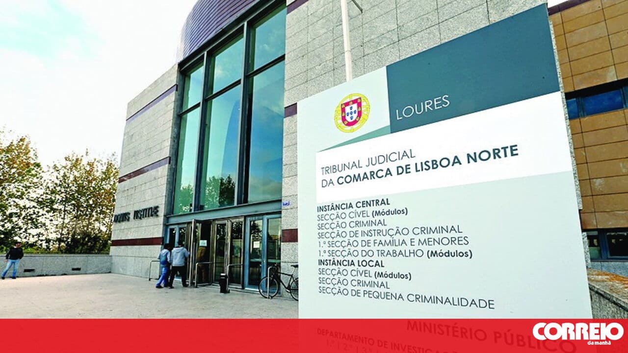 Professor de música leva 14 anos de prisão por violar cinco adolescentes