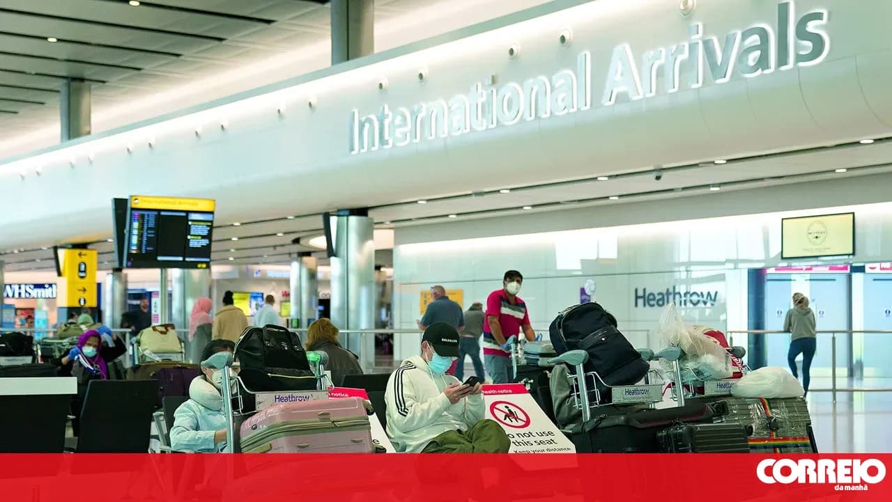 Technical failure in UK air traffic control leads to the cancellation of over two thousand flights in 48 hours