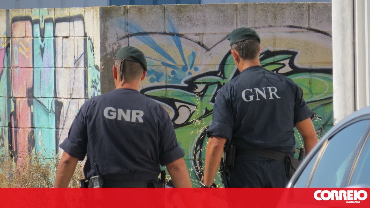 GNR catches four suspects for robberies at clothing stores in Greater Porto