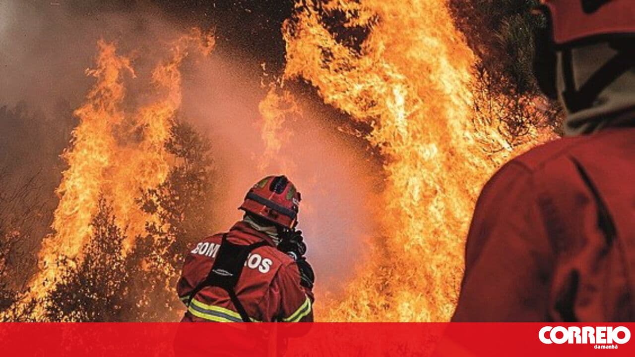 Mainland Portugal at maximum or very high risk of fire