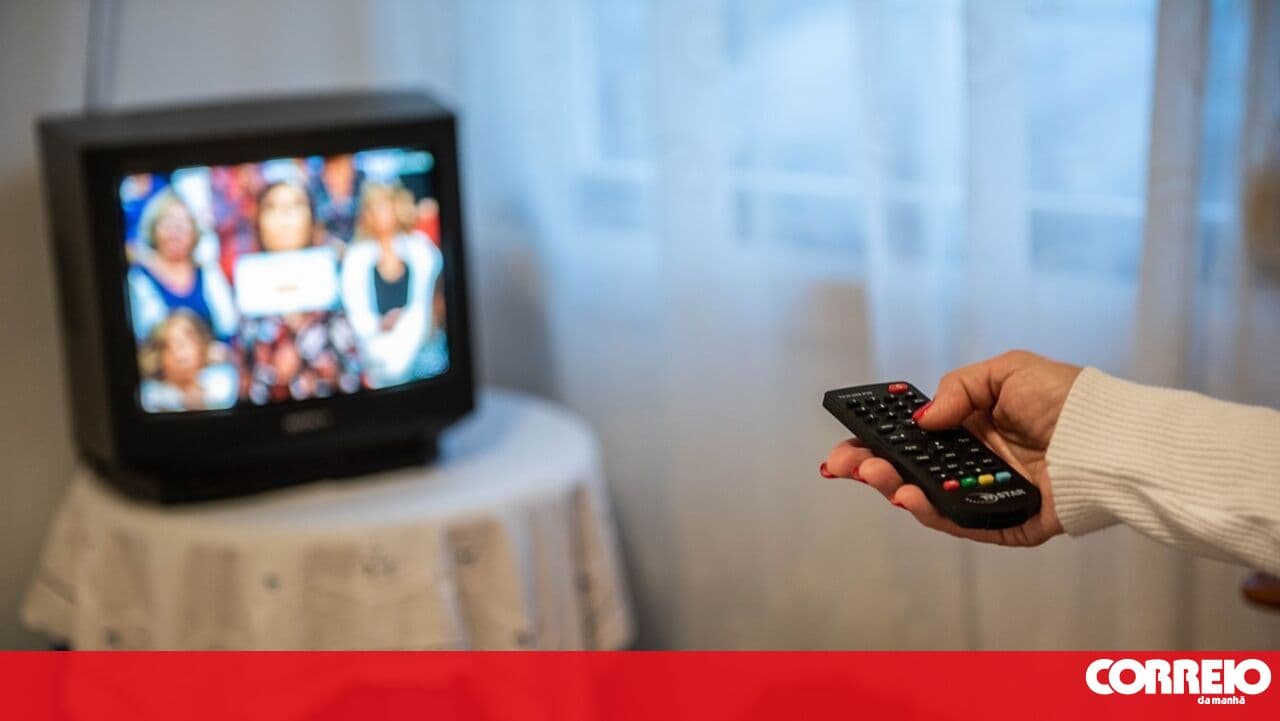 Digital terrestrial television declines in Portuguese households