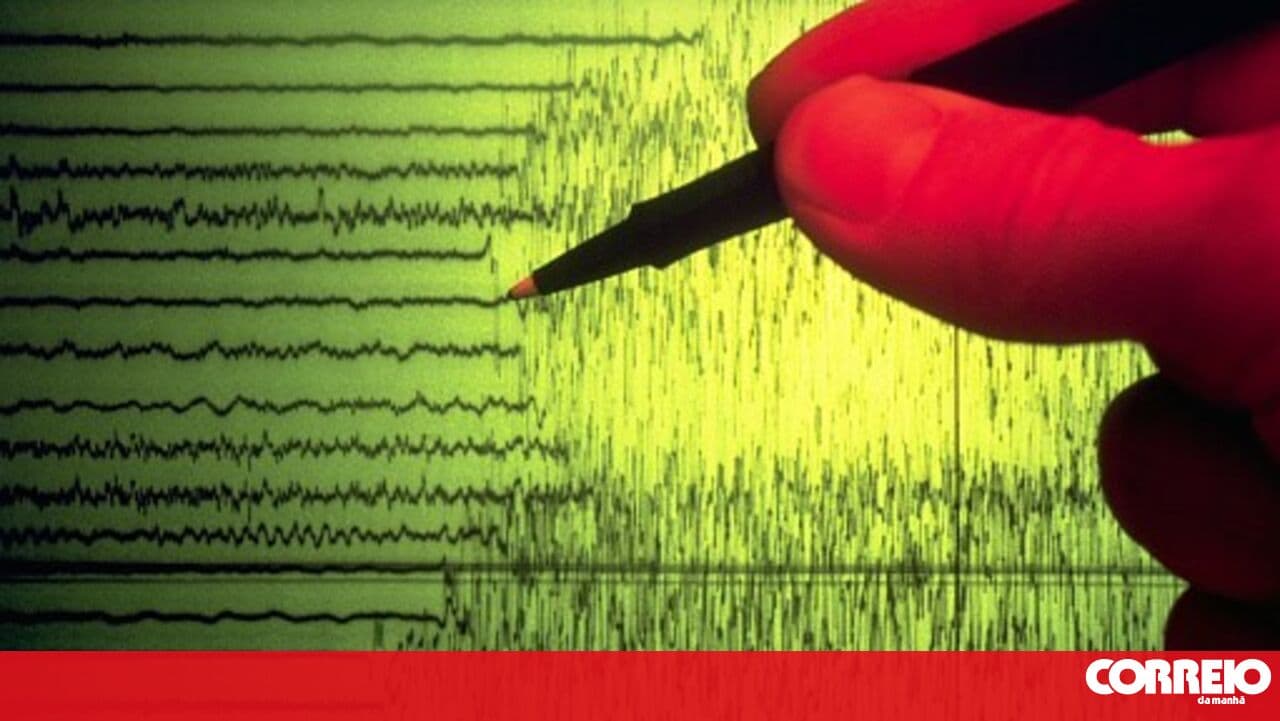 2.9 magnitude earthquake on the Richter scale felt on Terceira Island