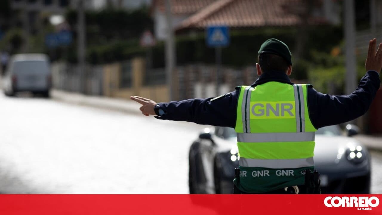 North-south direction of the A24 closed in Lamego due to landslide