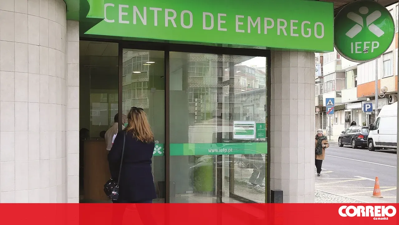Unemployment rate falls to 5.7% in August