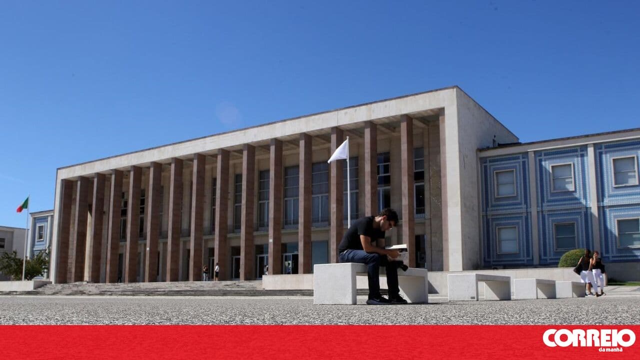 Supreme Court rules in favour of scientists in appeal against university to open competition for a career position