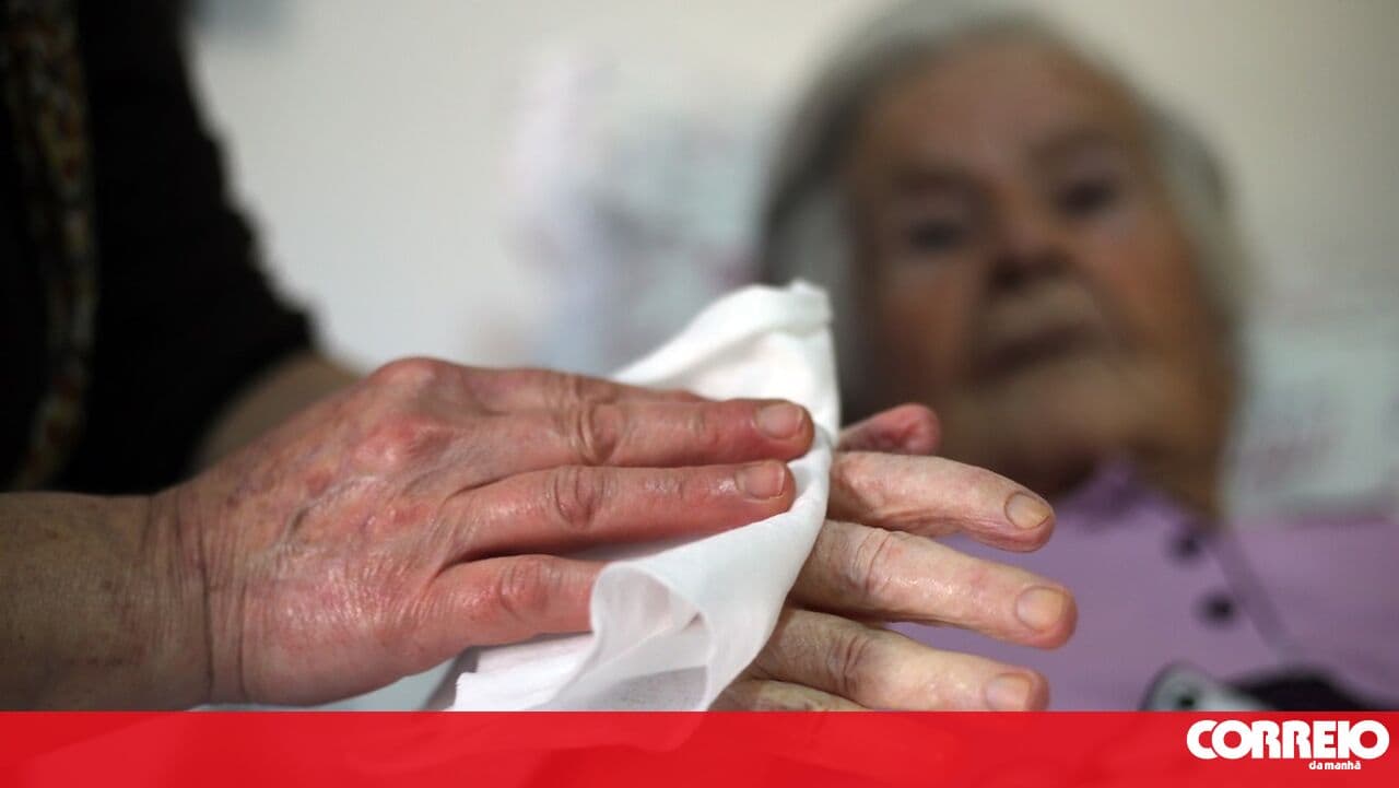 Government amends the Statute of the Informal Caregiver to protect dependents