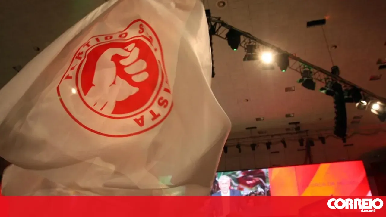 PS wants to know why the Algarve was excluded from new business areas