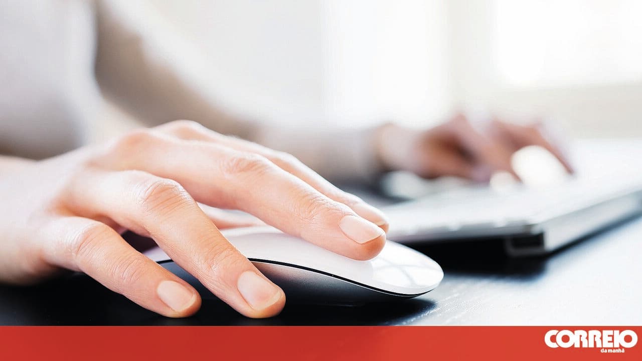 Only 400 households have signed up for the Social Internet Tariff