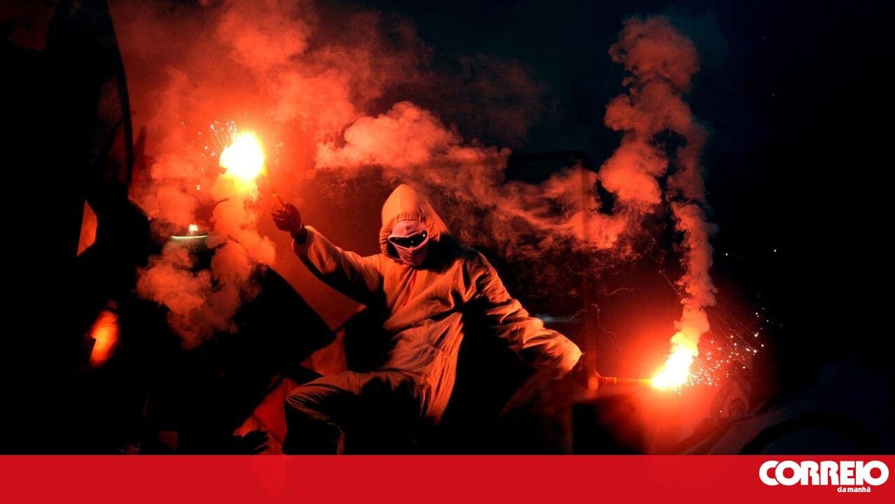 Police ban 1,267 violent fans from stadiums in one year