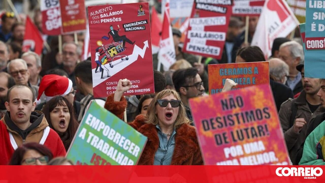 Construction unions join CGTP strike on April 17