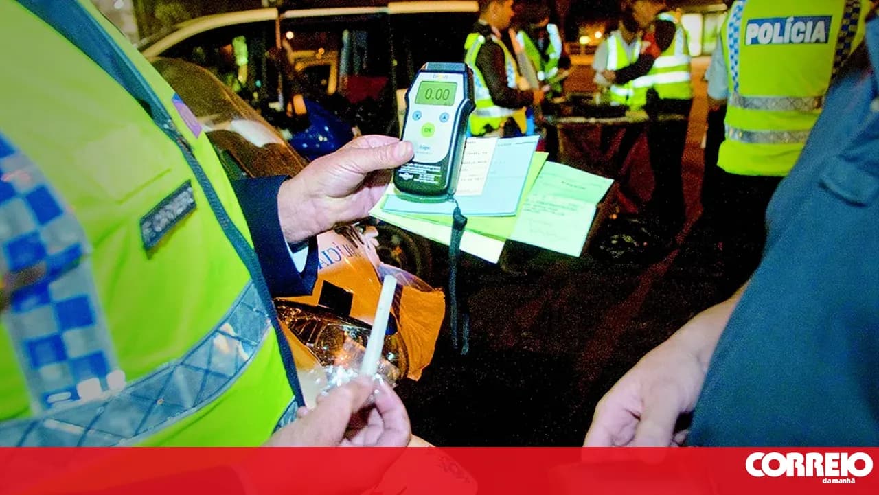Woman tests with alcohol level four times over the legal limit in Cascais
