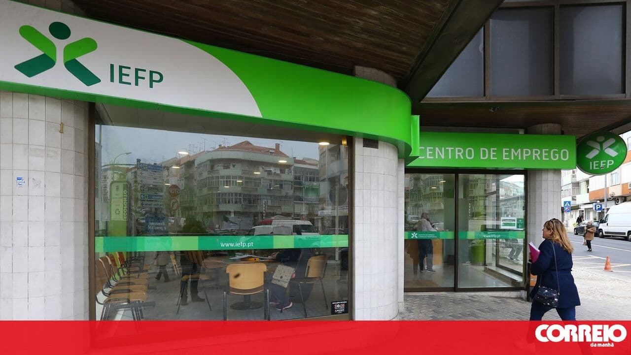 Registered unemployment falls 11.1% in January