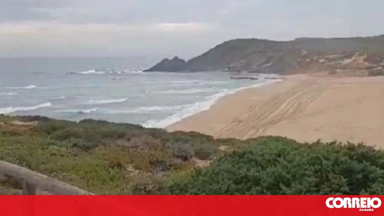 Spaniard photographing women and children on the beach claimed to be a private photographer. Victims are preparing a formal complaint