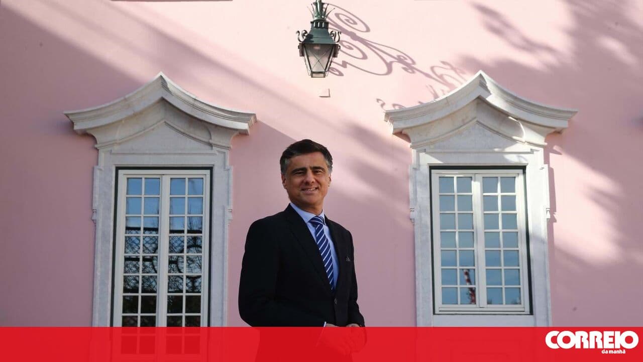 Candidate for Ombudsman defends his political independence in parliament