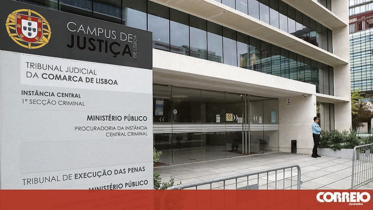 Lisbon brothers accused of killing their father again claim it was self-defence