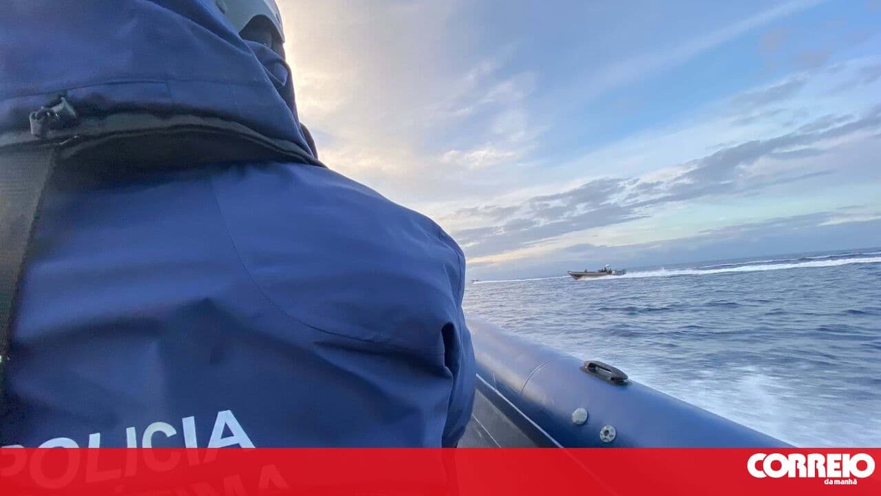 Maritime Police make three arrests following pursuit of speedboat suspected of drug trafficking in the Algarve
