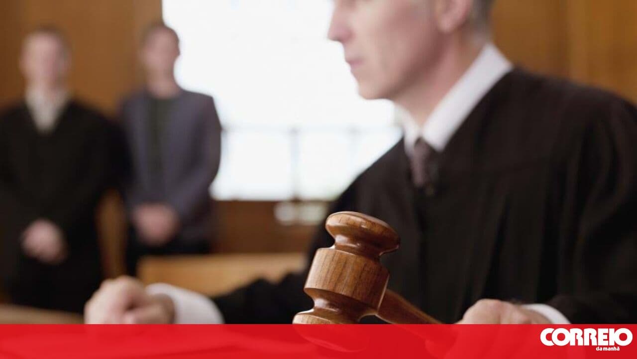 Man attempts to kill with a pocketknife in Porto