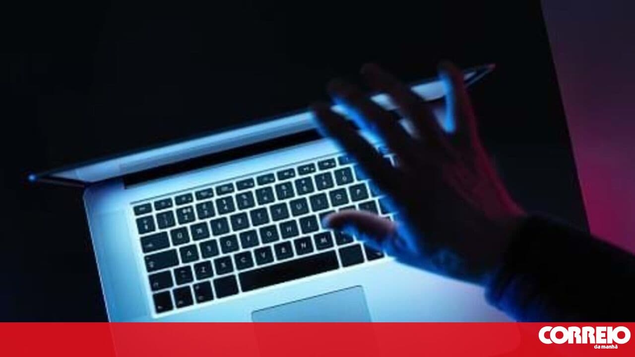 Visapress says NewsWhip is unlicensed and warns about copyright law