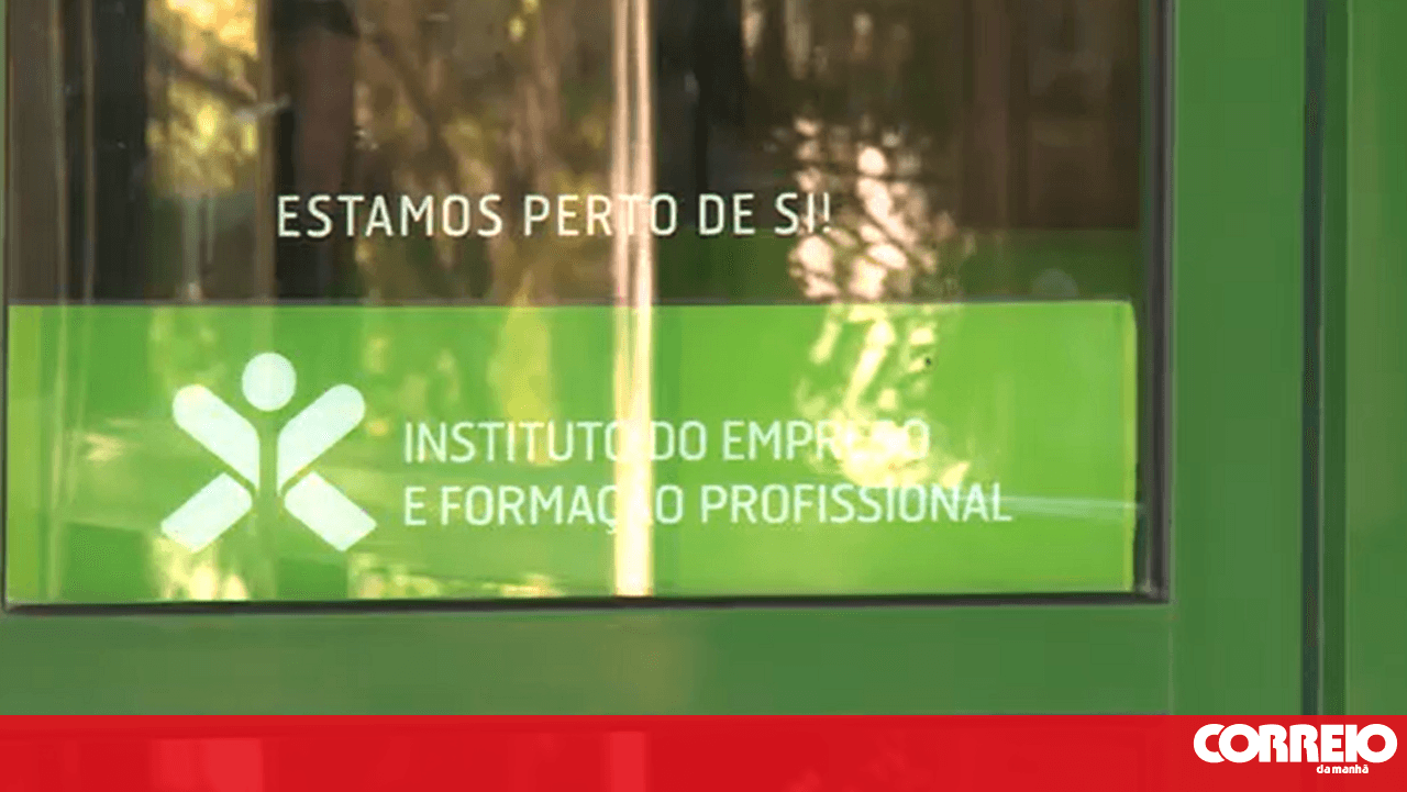 Unemployment rate falls to 5.8% in March