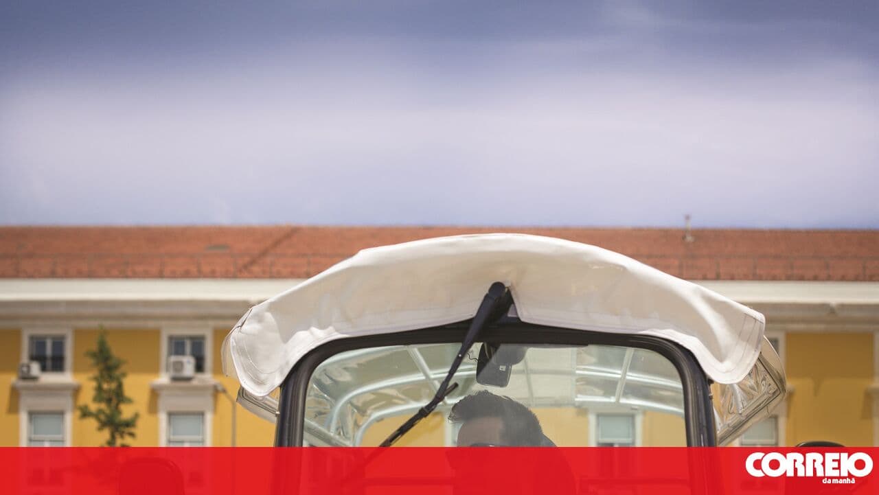 Lisbon has fined an average of nearly 90 tuk-tuks per day since new rules were introduced up to the end of 2025
