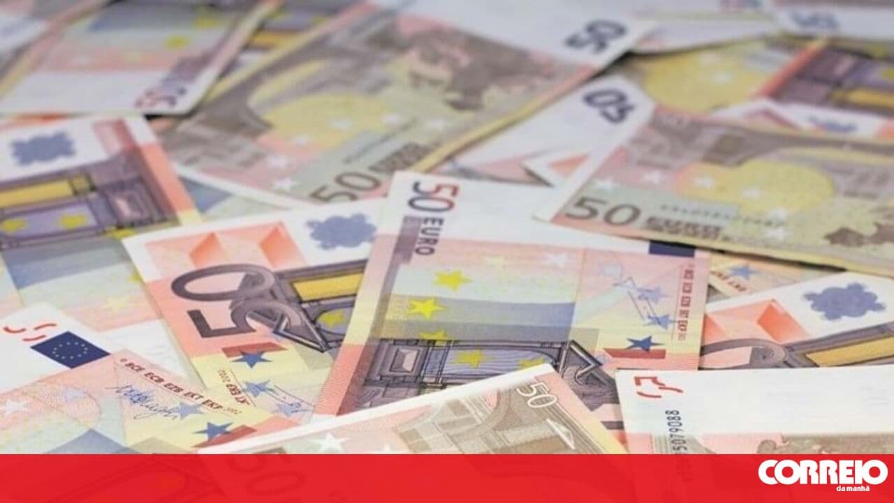 Tax authorities monitor VIP list of footballers, artists, and TV presenters