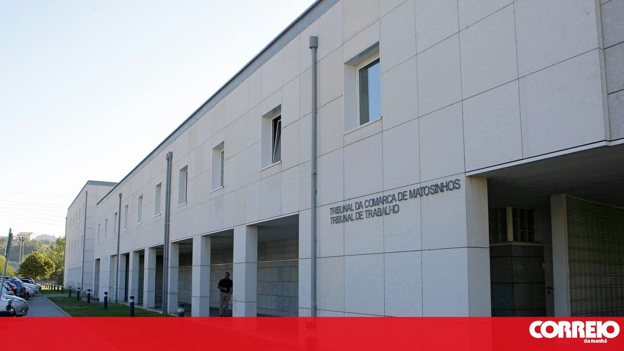 Suspects of scams with "Hello dad, Hello mum" messages to be tried in April in Matosinhos