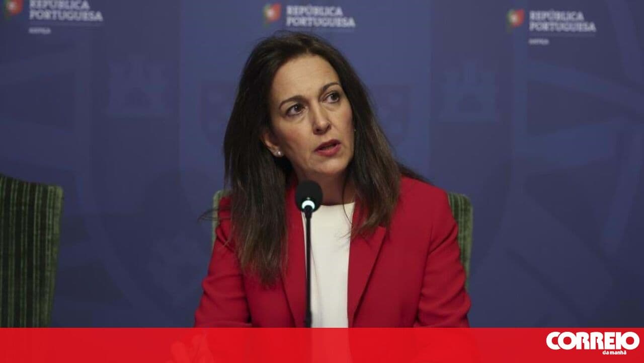 Government rejects accusation of attempting to influence registry workers' strike