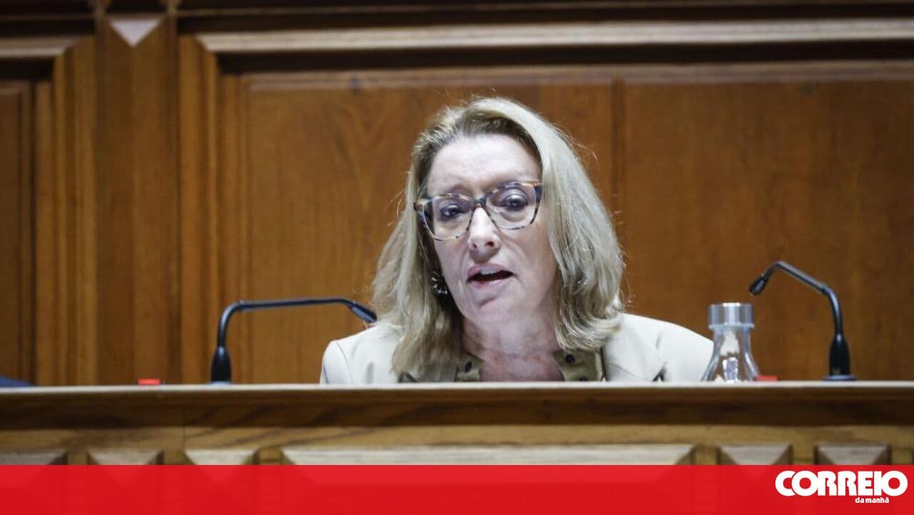 Minister of Labour says CGTP 'has withdrawn from the negotiations' on the labour reform