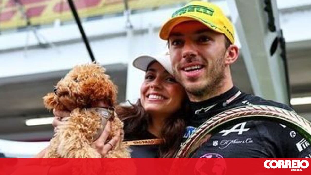 After a scare, Kika Cerqueira Gomes does not let go of Pierre Gasly's hand... nor does he of hers