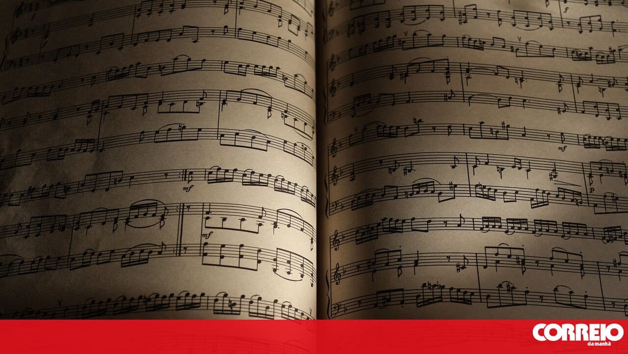 Music teacher sexually abuses students during individual lessons at the Conservatory