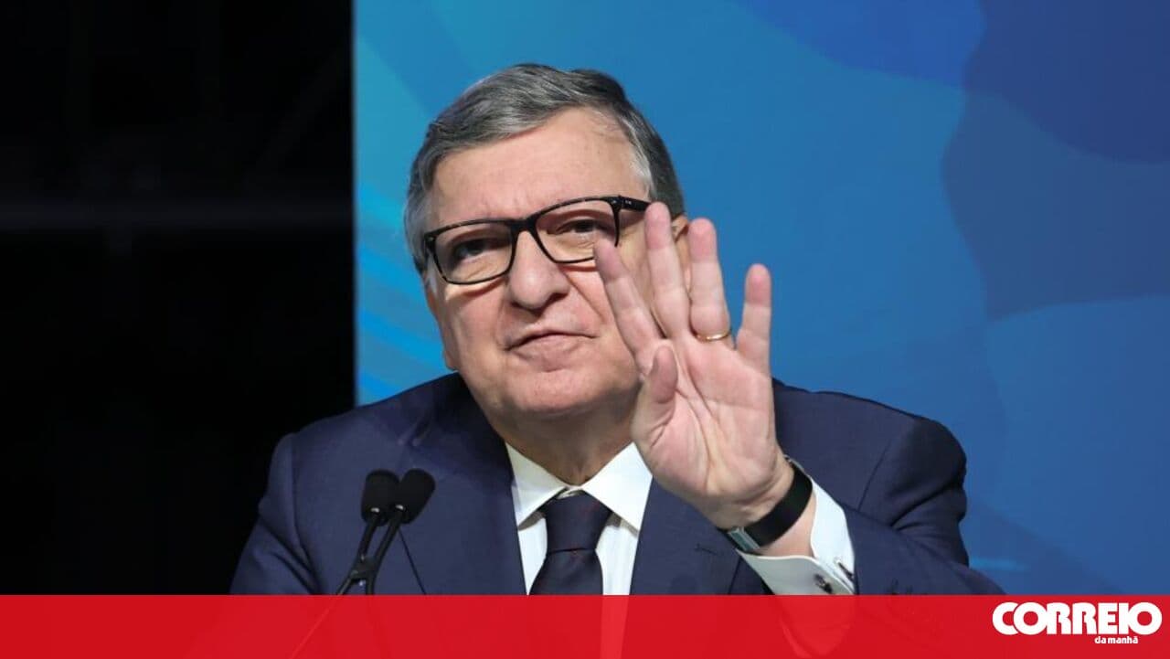 Durão Barroso argues that Portugal must strengthen its "sense of national community" but without xenophobia