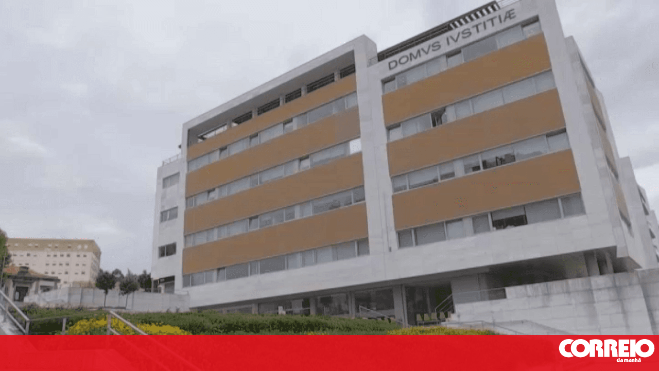 Man beat and forced underage brother-in-law to beg for 14 hours a day in Espinho