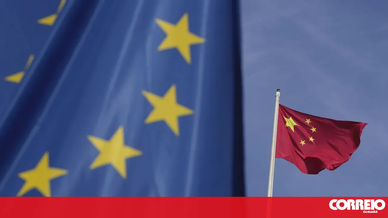 European Union asks China to limit exports of hybrid cars