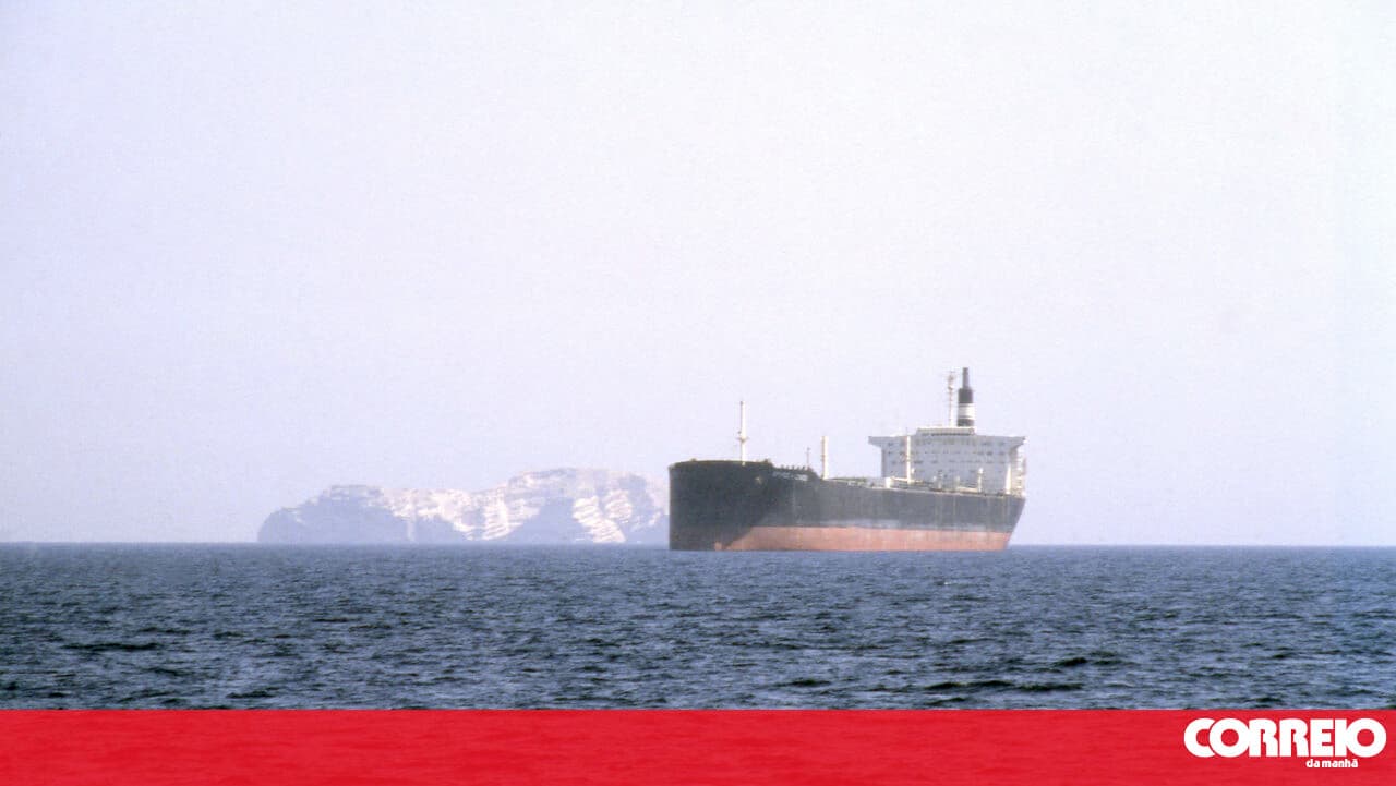 Tehran selects allied ships that may cross the Strait of Hormuz