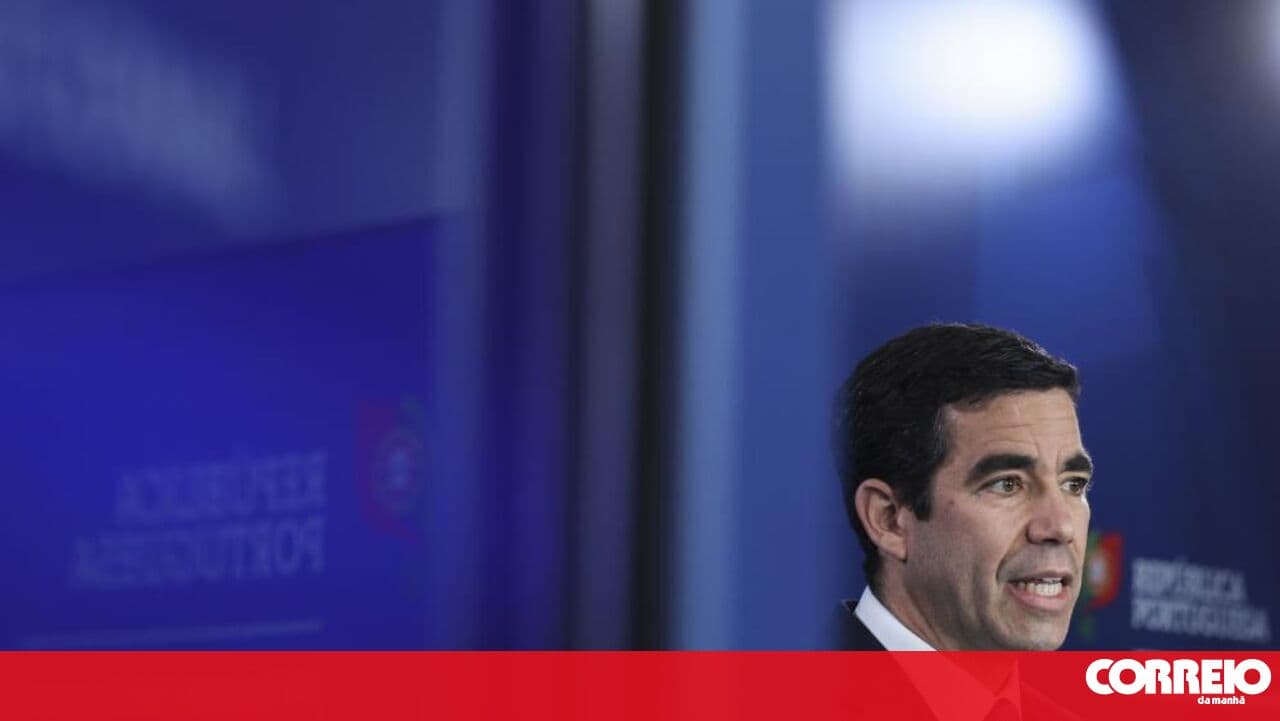 Minister of the Presidency sends condolences to the families of the two people killed by severe weather