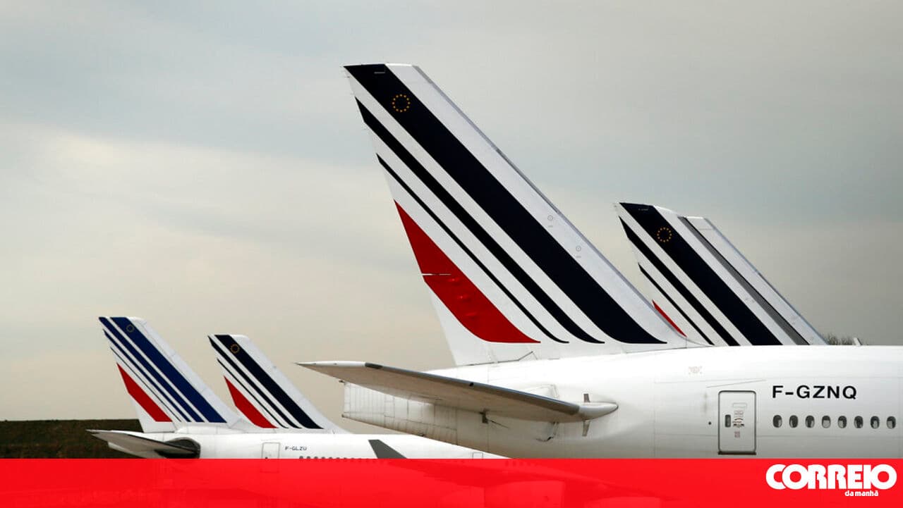 Hundreds of flights cancelled at Amsterdam, Paris and Brussels airports